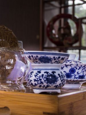 香港傳統的茶壺及茶杯設計