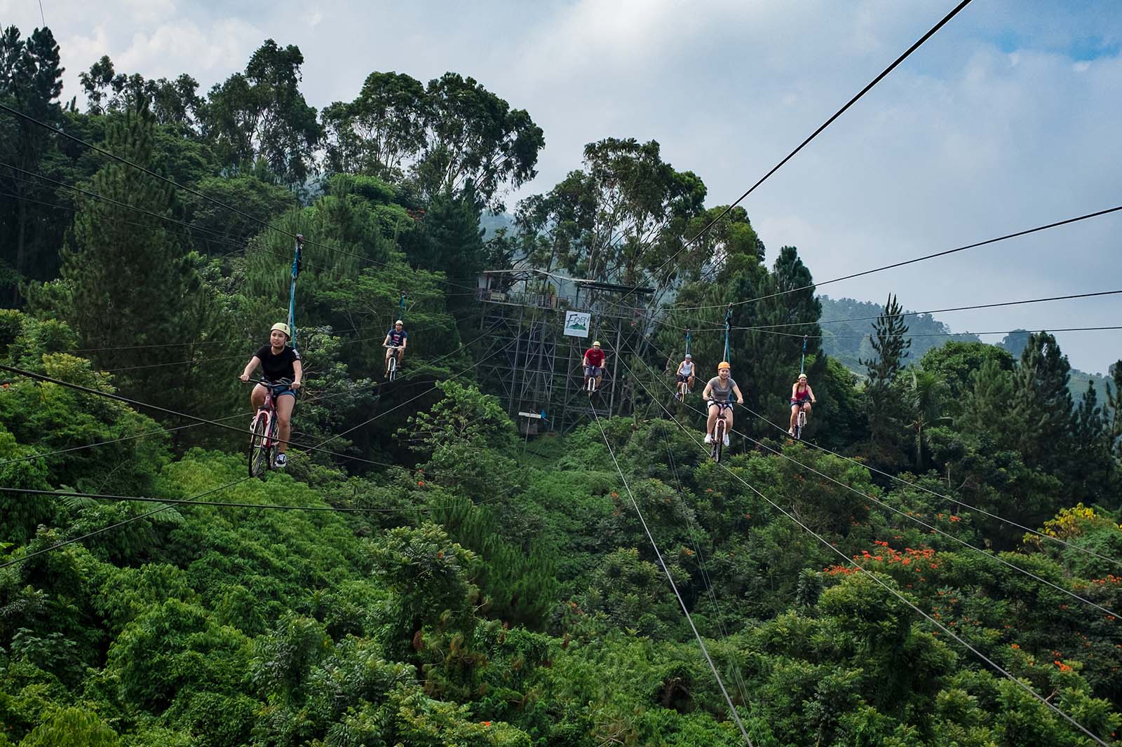 Eden Nature Park and Resort skycycle ride, Davao