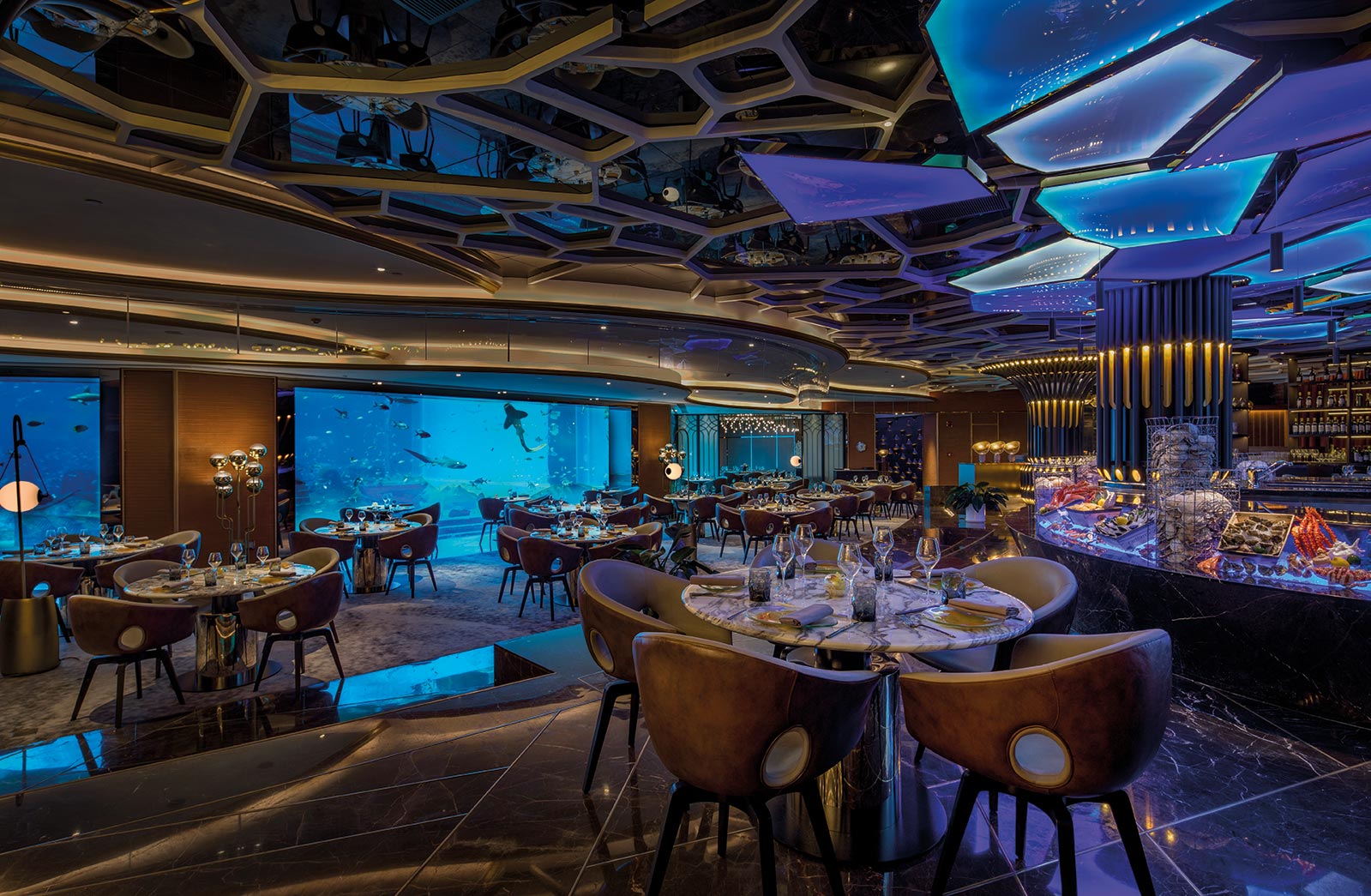 Ossiano Underwater Restaurant and Bar, Atlantis Sanya, China