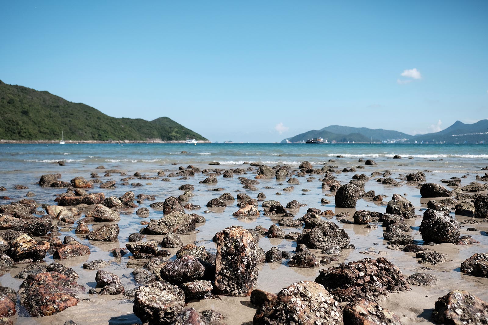 outlying-islands-hong-kong-rocks-shoreline-sharp-island