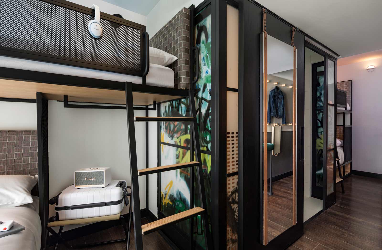 Stay-Here-Moxy-East-Village-Quad-Bunk