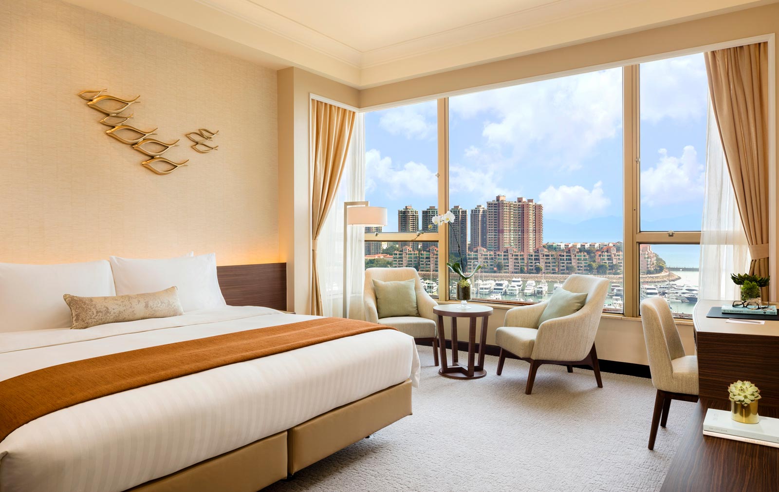 Hong-Kong-Staycation-Gold-Coast-Hotel-Deluxe-Seaview-Room-King-Bed