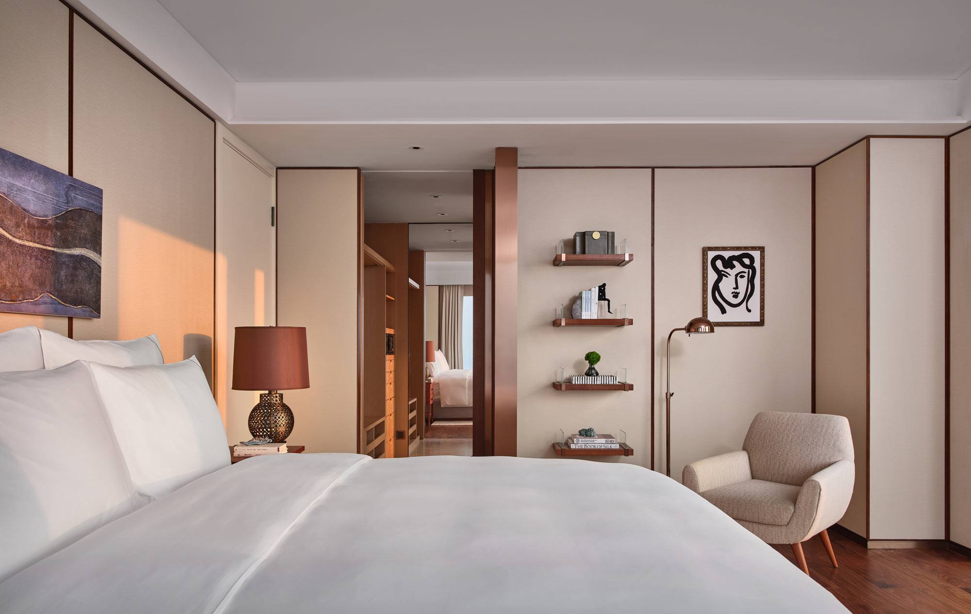 HERO-Rosewood-Guangzhou-hotel-Residence-Executive-Two-Bedroom-Bedroom