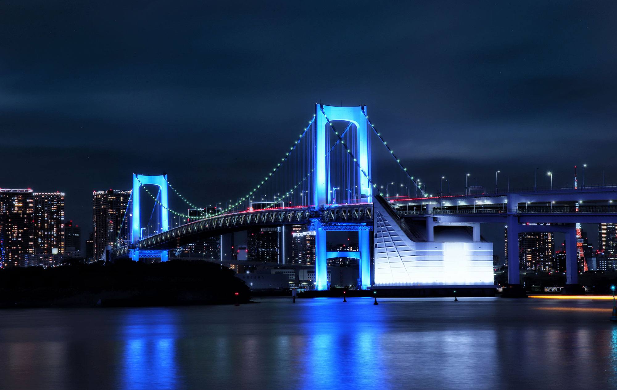 Tokyo-Bay-Rainbow-Bridge