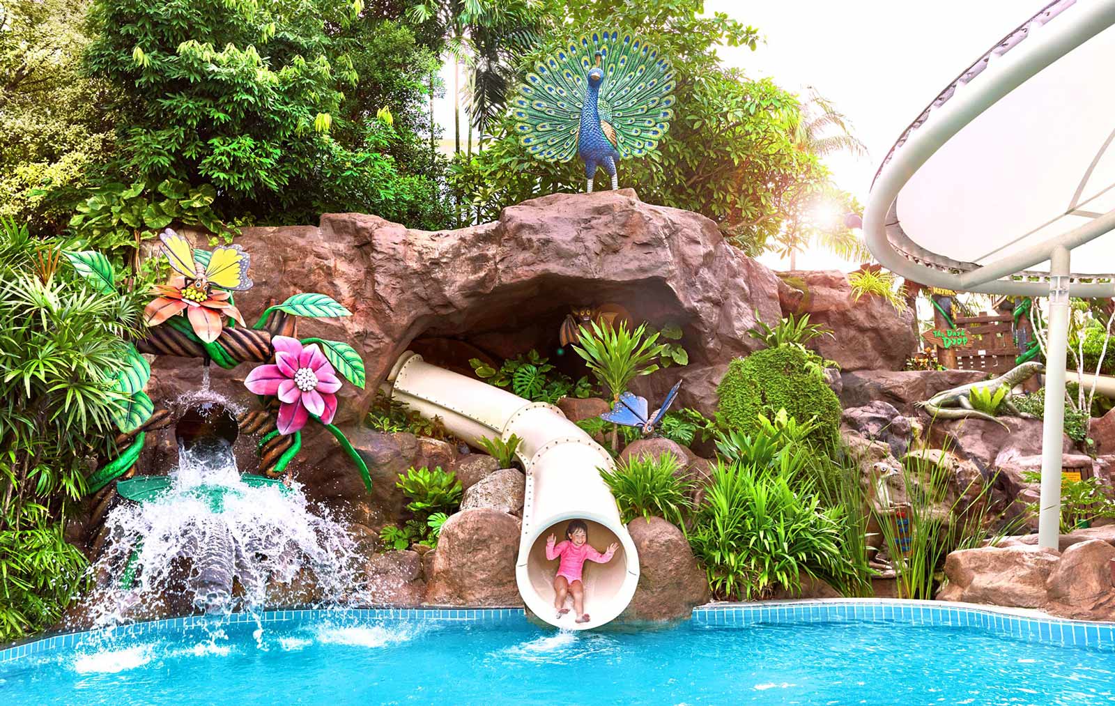 Shangri-La-Rasa-Sentosa-Resport-Spa-Singapore-Pool-Water-slides