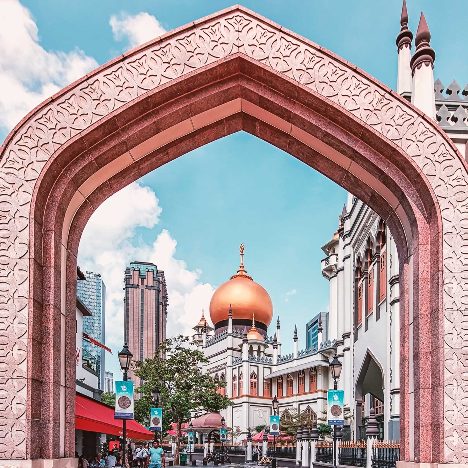 Masjlid Sultan mosque in Muscat Street Singapore
