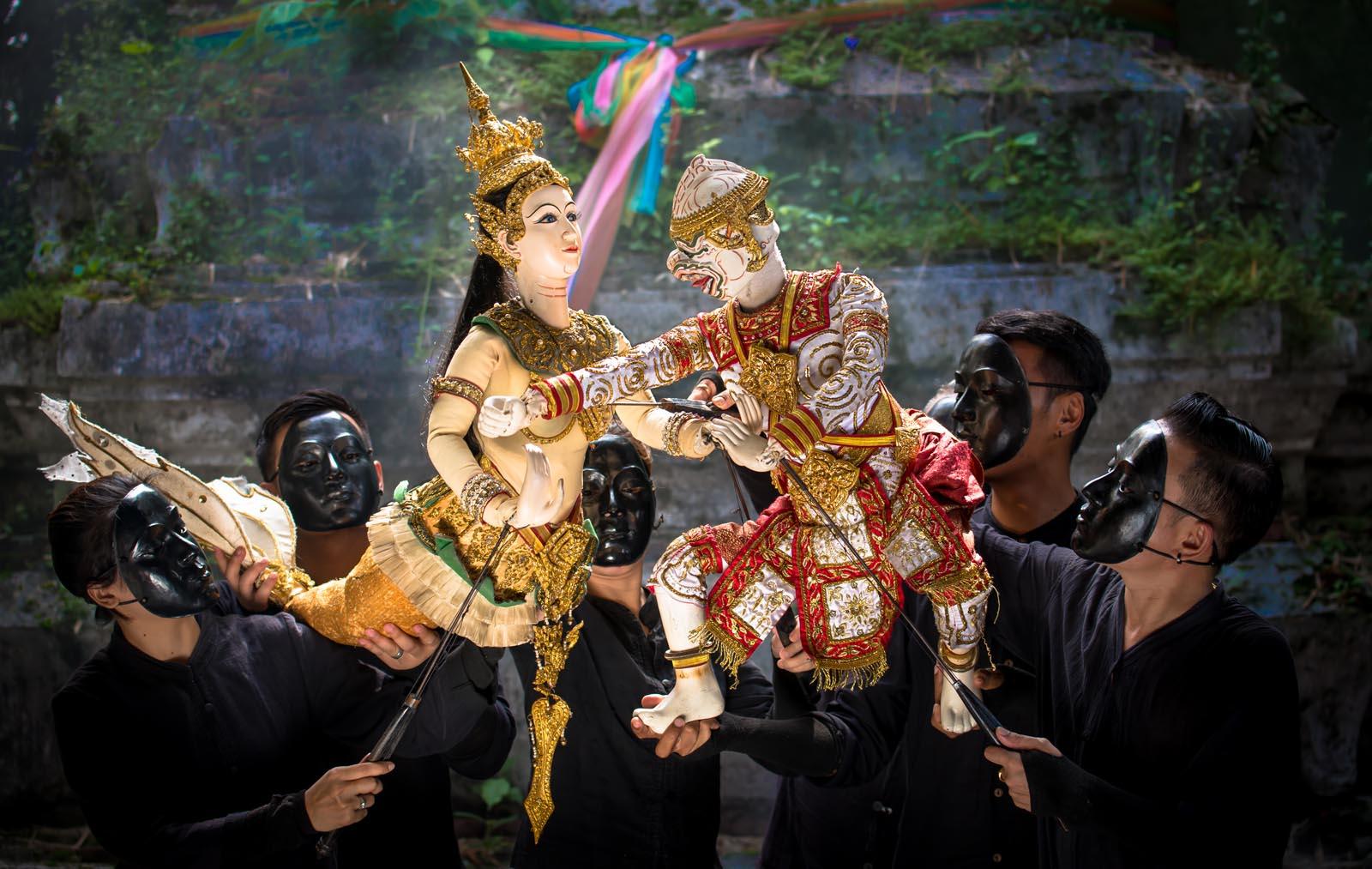 Enjoy traditional puppet show related to Thai culture