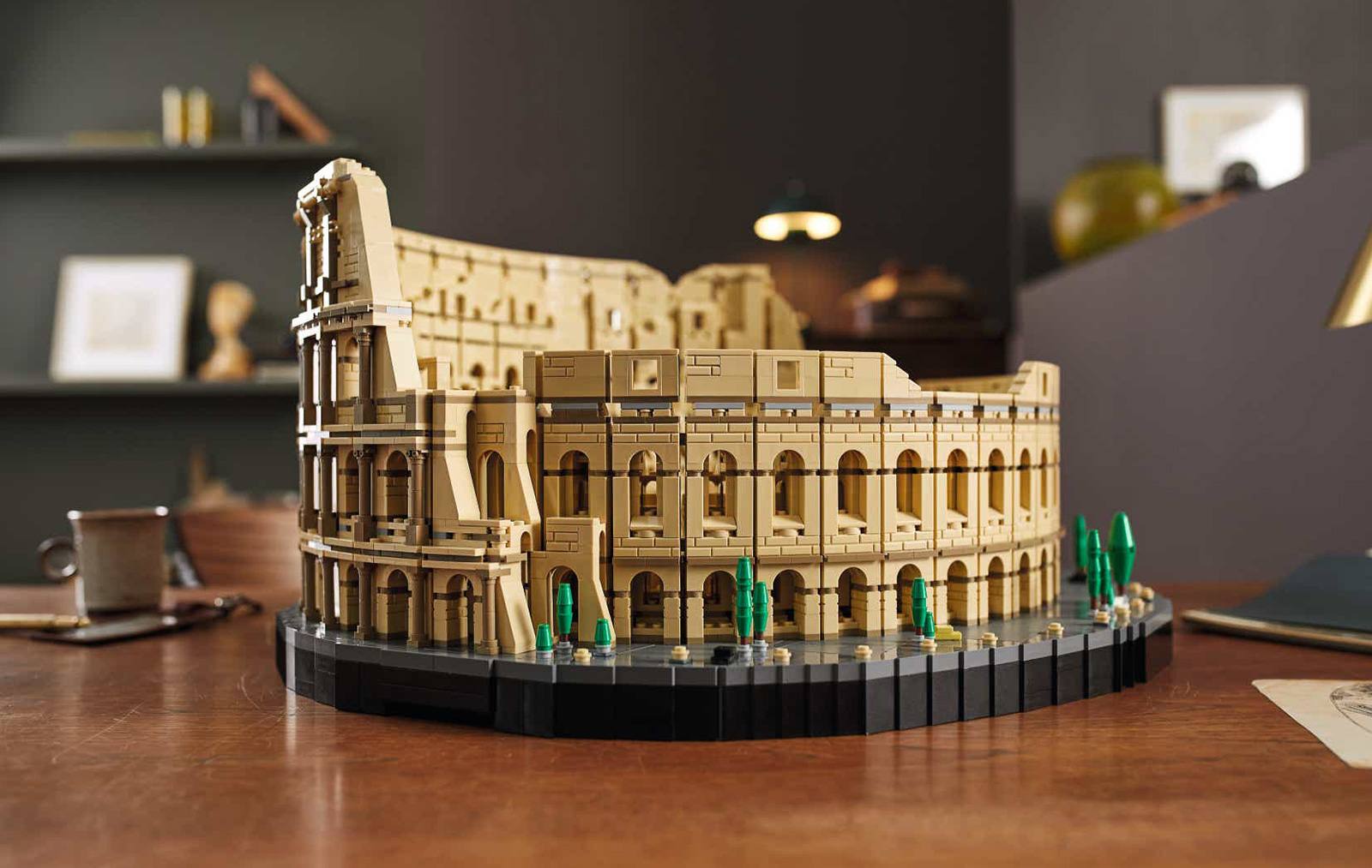 colosseum replica lego model