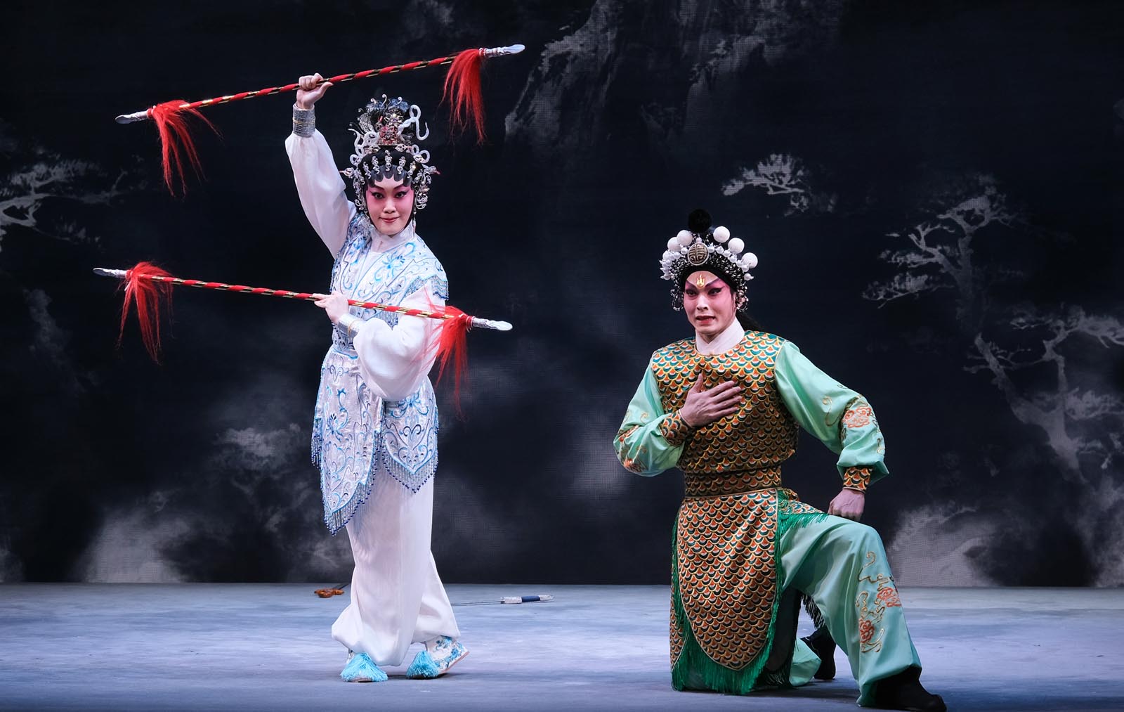 tea-house-cantonese-opera actors on stage